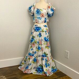 Set Puff Sleeve Scoopneck Top and Skirt